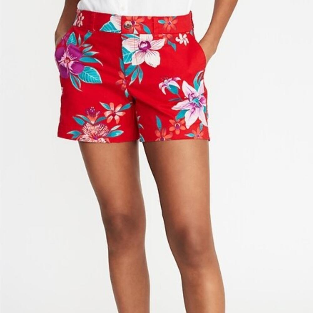 Old Navy Midrise Red Hawaiian Floral Cotton Everyday Shorts 5 inch Inseam size 2